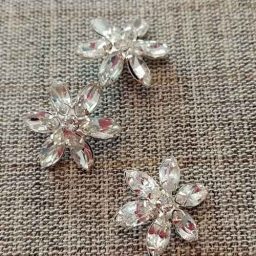 Crystal flower buttons (20mm)