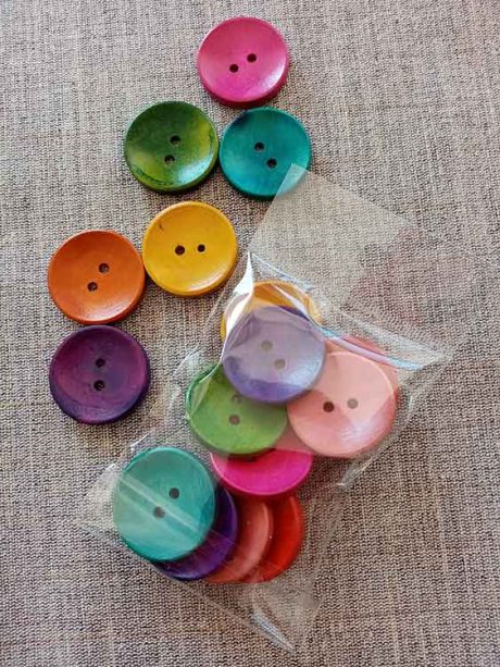 Decorative wooden craft buttons 30mm (mixed bag of 10)