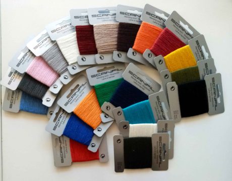 Nylon/wool mix darning yarn