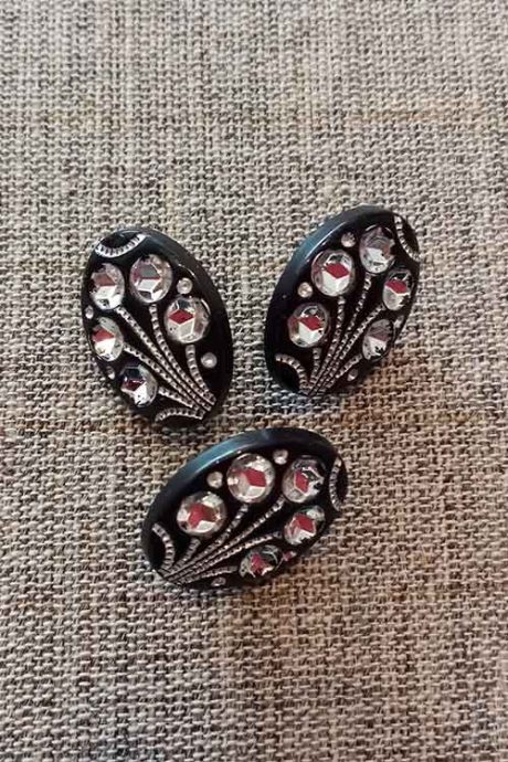 Vintage oval diamante flower buttons (21mm)