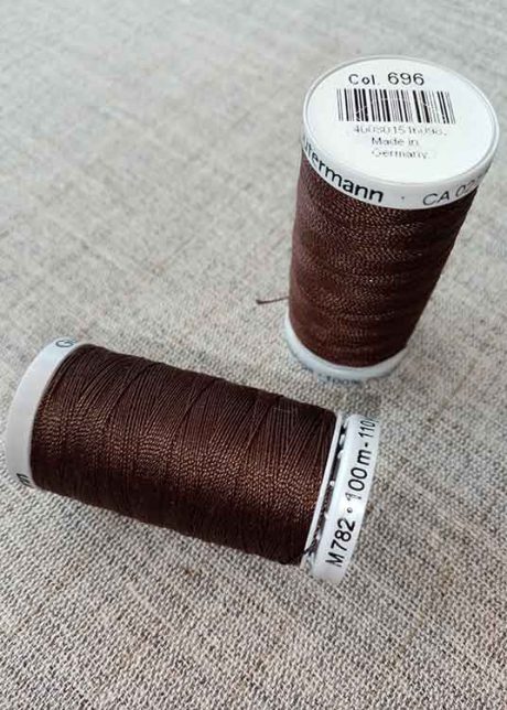 Gutermann Extra-Strong Col. 696 (brown)