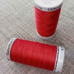 Gutermann Extra-Strong Col. 46 (red)