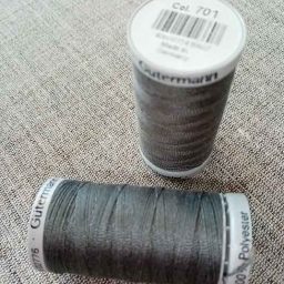 Gutermann Extra-Strong Col. 701 (dark grey)