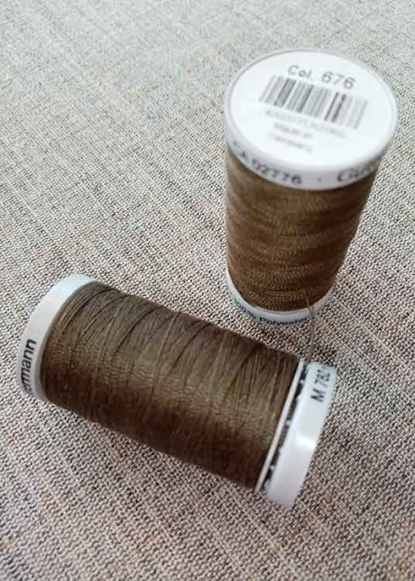 Gutermann Extra-Strong Col. 676 (khaki)