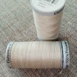 Gutermann Extra-Strong Col. 299 (pale beige)