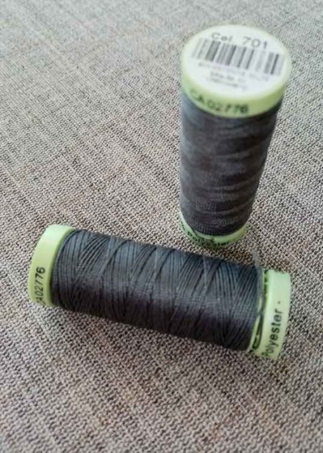 Gutermann Top Stitch thread, Col. 701 (dark grey)