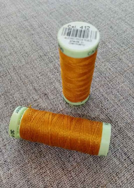 Gutermann Top Stitch thread Col. 412 (gold)