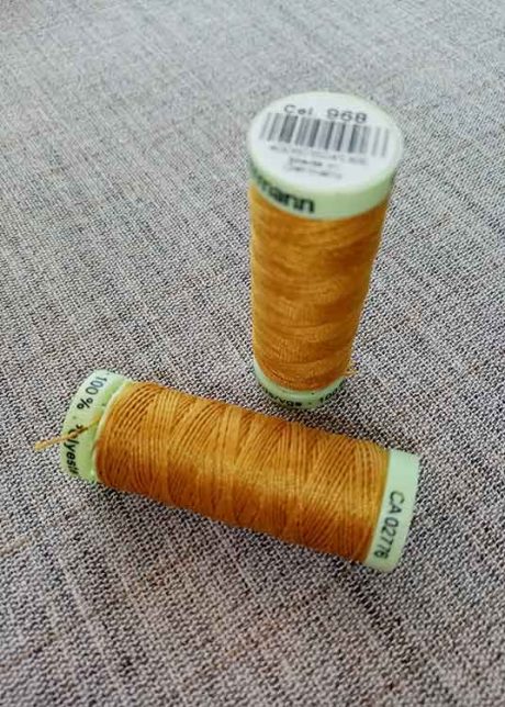 Gutermann Top Stitch thread Col. 968 (gold)