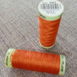 Gutermann Top Stitch thread Col. 982 (tan)