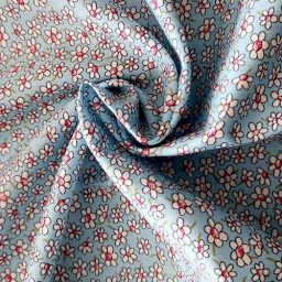 Rose & Hubble 100% cotton poplin print ('Daisy Daisy', Sky)