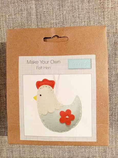 Felt decoration kit: "Henny Penny"