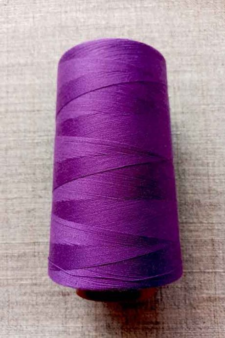 Overlocker/serger thread, 100% polyester, 5000 yds (purple)