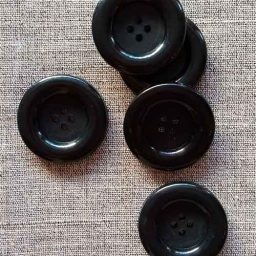 Vintage 4-hole high-shine rim buttons (38mm )