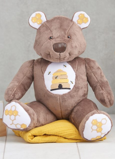 S9731 Stuffed Bear by Carla Reiss Design