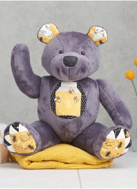S9731 Stuffed Bear by Carla Reiss Design