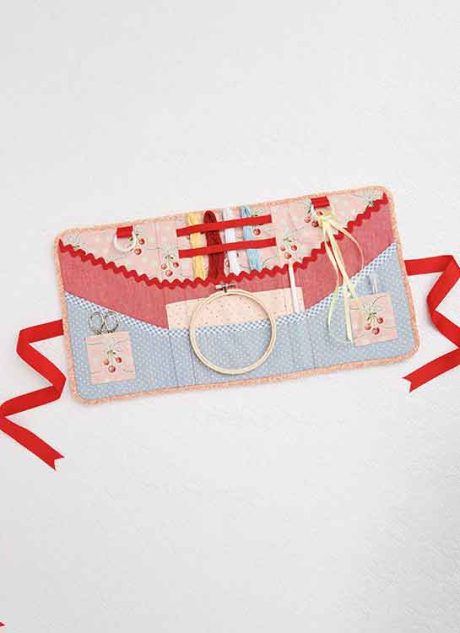 S9809 Pincushion Dolls, Project Organizer and Etui by Shirley Botsford