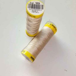Gutermann Maraflex elastic thread, Col. 169 (pale beige)