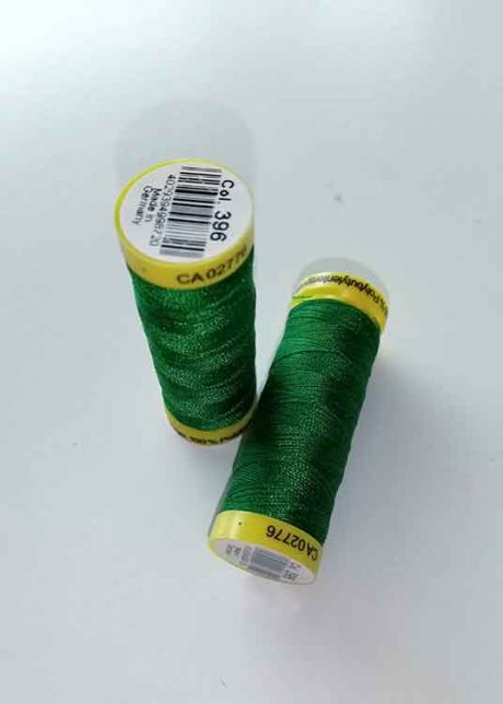 Gutermann Maraflex elastic thread, Col. 936 (kelly green)