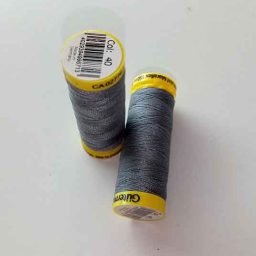 Gutermann Maraflex elastic thread, Col. 40 (mid grey)