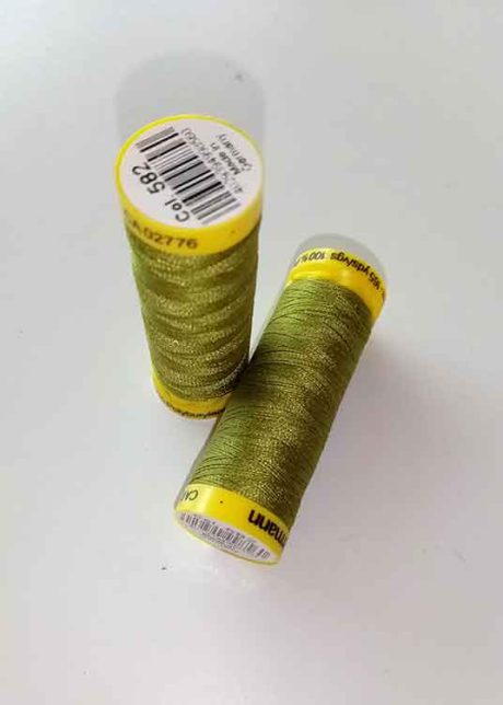 Gutermann Maraflex elastic thread, Col. 582 (spring green)
