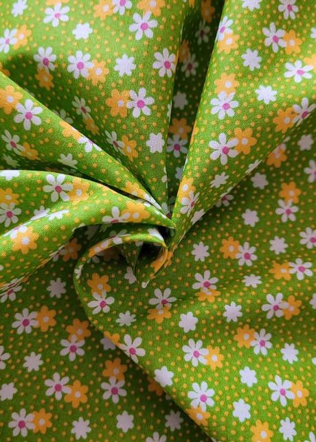 Rose & Hubble cotton poplin print "Buttercups & Daisies", green