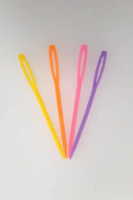 Blunt end plastic needles (pack of 4)