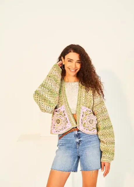 10135 Women's Crochet Jackets (Colour Burst DK) - Image 3