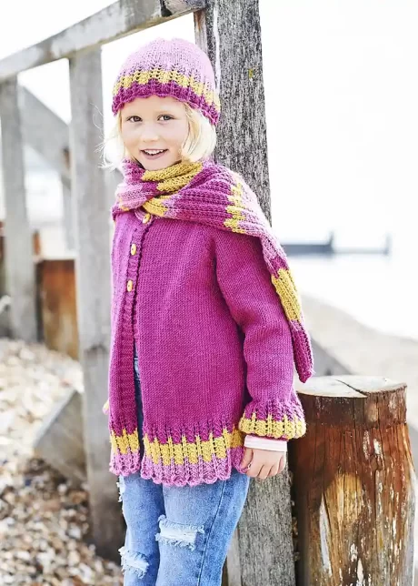 9706 Cardigan, Scarf and Hat (Bellissima DK)