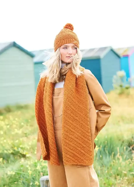 9948 Women's hat and shawl (Recreate Chunky)