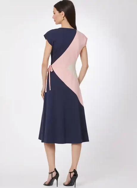 V2100 Misses' Knit Dress by Diane Von Furstenberg
