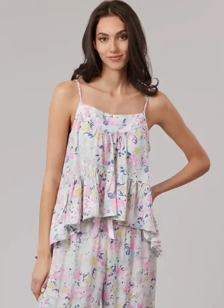 M8587 Misses' Top, Shorts and Pants - Image 6