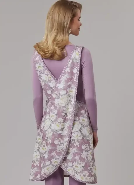 M8598 Misses' Aprons - Image 3