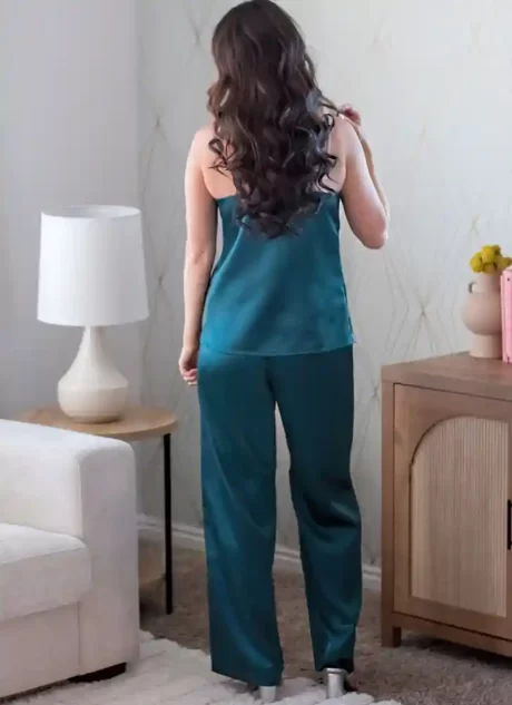 ME2124 Misses' Top, Shorts and Pants by the Stitch Fitz