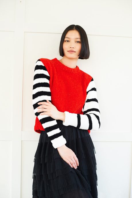 10082 Sweaters