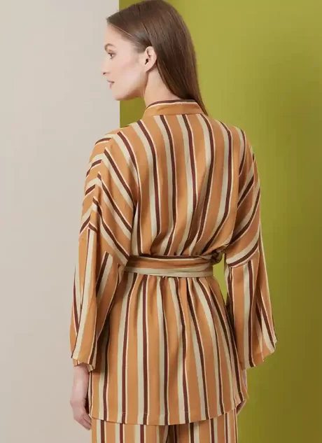 B7047 Misses' Robe in Two Lengths and Pants