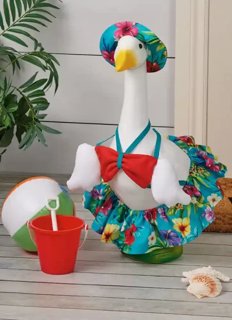 S3158 Clothes for Porch and Lawn Geese