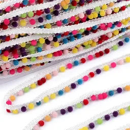Mini Pom Pom Trim with beads, 12 mm