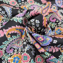 Silky polyester paisley print (black/multi)